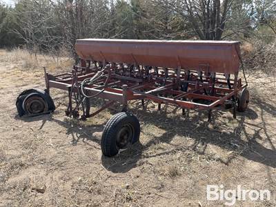 International 150 Hoe Drill