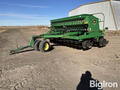 John Deere 1560 15’ No-Till Drill