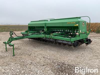 John Deere 1560 20’ Grain Drill