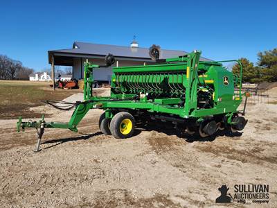 2017 John Deere 1590 15' Grain Drill