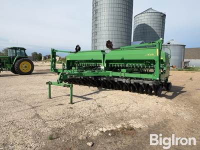 John Deere 1590 No-Till Drill