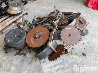 John Deere 1990 CCS No Till Drill Row Units