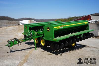 2015 John Deere 455 25' Grain Drill