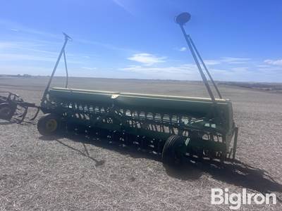 John Deere 520 20’ Grain Drill