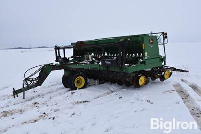 John Deere 750 Grain Drill