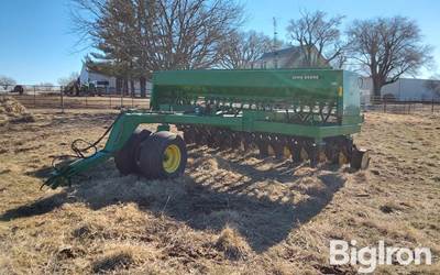 John Deere 750 15' No-Till Drill