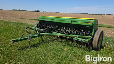 John Deere 8200 Grain Drill