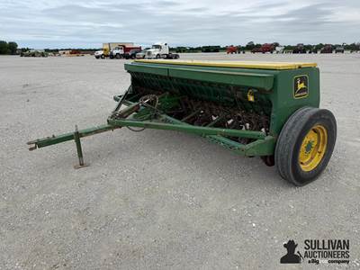 John Deere 8300 13' Grain Drill