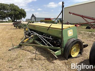 John Deere 8300 13' Drill