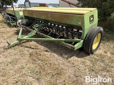 John Deere 8300 13' Drill
