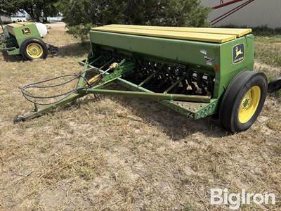 John Deere 8300 8" Drill