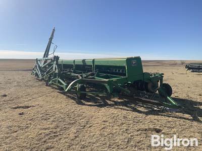 John Deere 9400 Hoe Drill