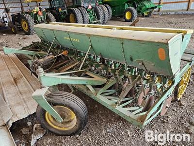 John Deere LL247A Grain Drill