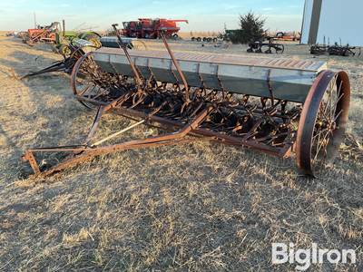 John Deere Van Brunt Disk Drill