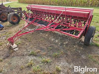 McCormick / International Harvester 10' Grain Drill