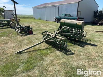Oliver Superior 41 5’ Drill w/Packer