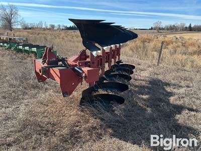 Case IH 145 Moldboard Plow