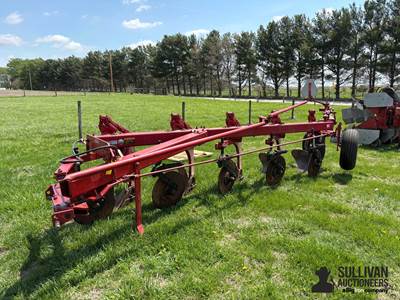 Case IH 720 5-Bottom Plow