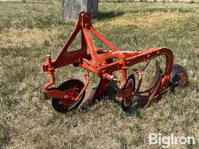 Dearborn 10-2 2-Bottom Moldboard Plow