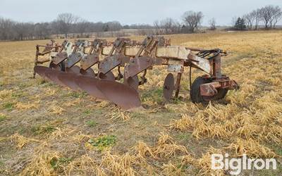 DMI 5-Bottom Variable Width Semi-Mounted Plow