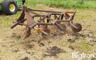 Ford 4x14" Mounted Plow