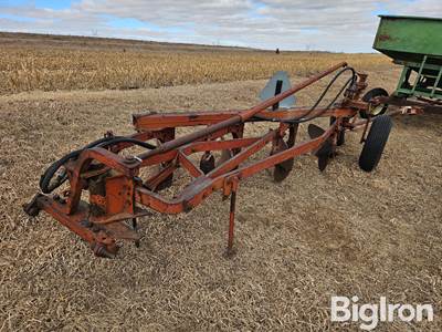 International 540 4-Bottom Plow