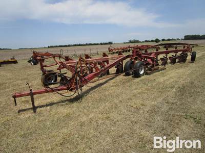 International Harvester 720 10x18 Pull Type Plow