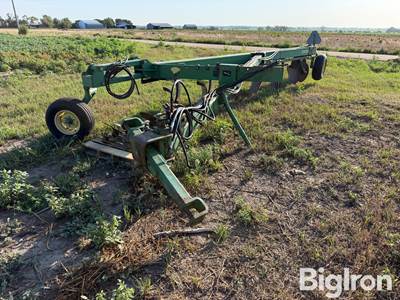 John Deere 2800 Plow