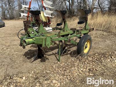 John Deere 4200 3/4 - 16" Rollover Plow