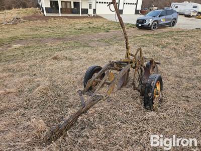 John Deere 583 2-Bottom Plow