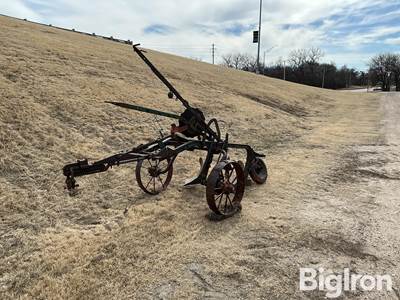 John Deere 623 Millboard Plow