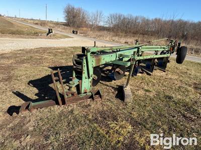 John Deere A1450 5-Bottom Plow