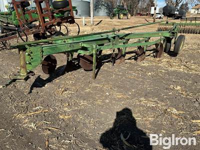 John Deere F1450 5 Bottom Plow