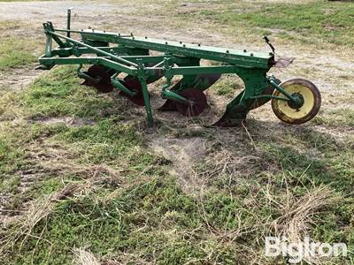 John Deere 3-Pt 4 Bottom Plow