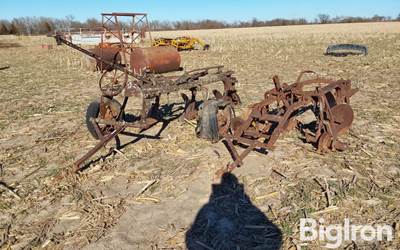 John Deere 3x14" Pull Type Plow
