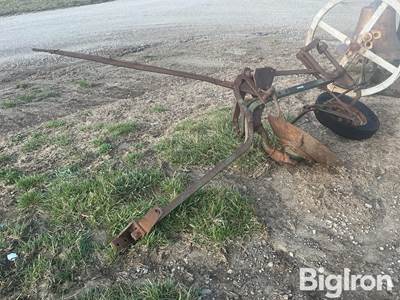 John Deere Terracing Plow