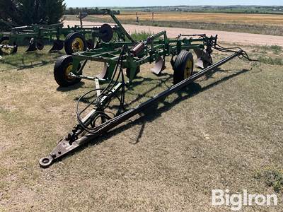 John Deere 5-Bottom Pull Type Plow