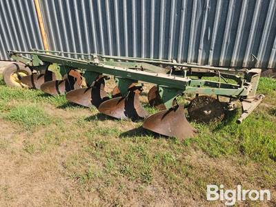 John Deere 5 Bottom Plow
