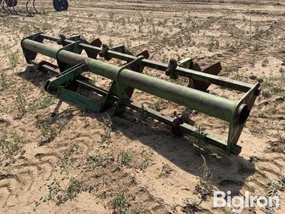 John Deere Multi-bottom switch plow