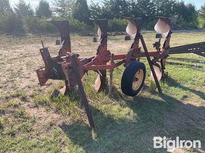 Massey Ferguson 57 Roll Over Plow