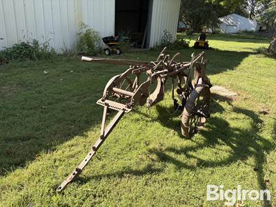 Minneapolis-Moline 2 Bottom Plow