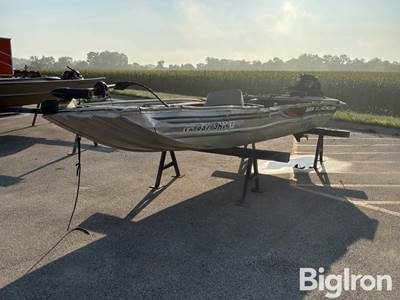 1997 Bass Tracker Pro 16 Aluminum Fishing Boat w/2 Trolling Motors