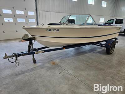 1971 Correct Craft Martinique Ski Boat w/Trailer