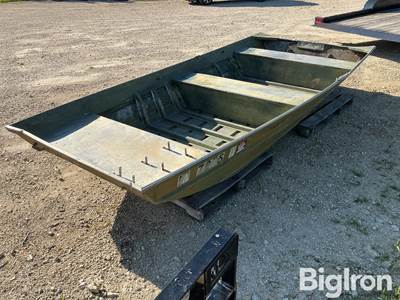 1970 Gm 14’ Flat Bottom Boat