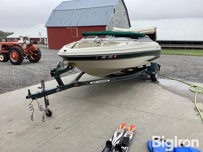 2000 Glastron GX185 Motorboat w/EZ Loader Trailer