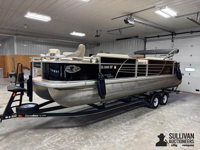 Run #60 - 2012 Landau Atlantis Tri-Toon Boat