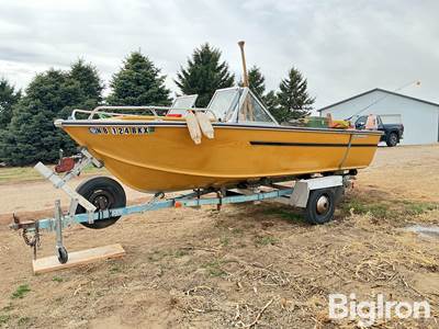 1976 McKenzie Cherokee 16’ Open Motorboat w/Trailer