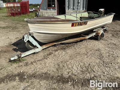 Starcraft Seafarer 14 Boat w/Trailer
