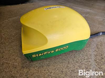 John Deere StarFire 6000 GPS Globe