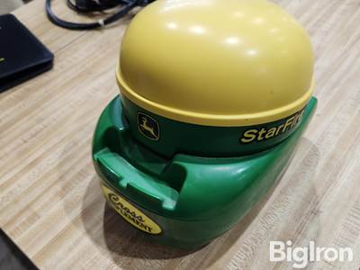 John Deere StarFire 3000 Reciever